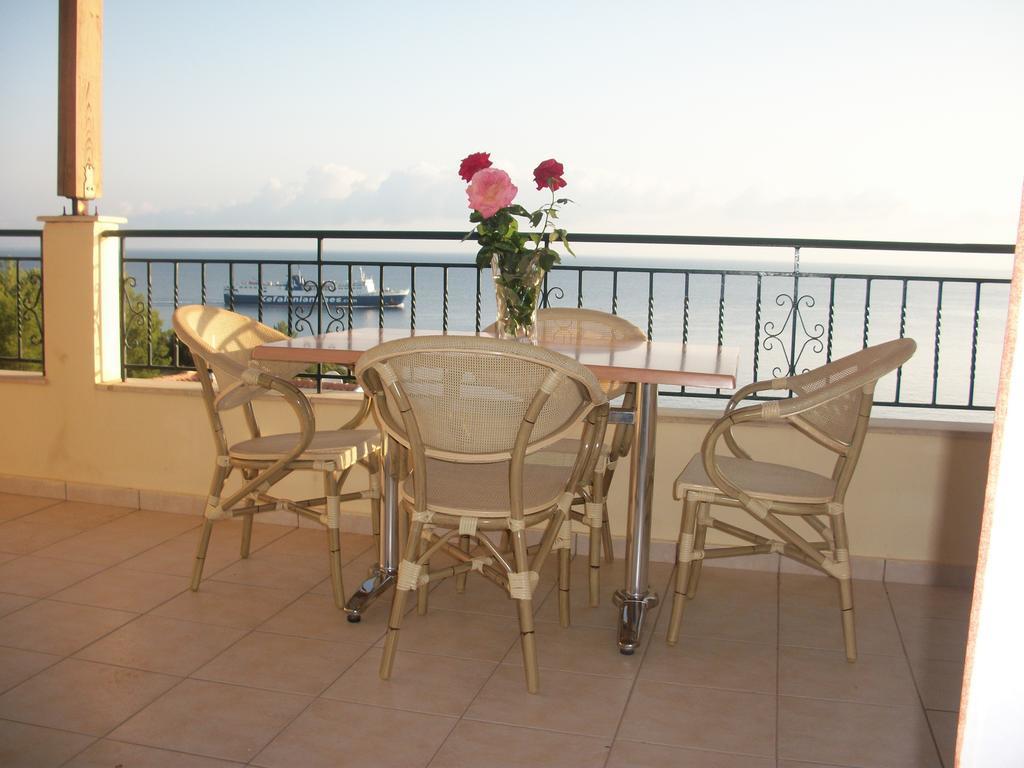 Dioni Studios & Apartments Poros  Exterior photo